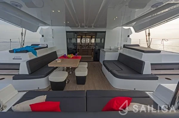 Lagoon 50 - Yacht Charter Sailica