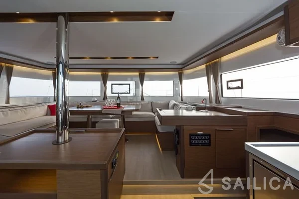Lagoon 50 - Yacht Charter Sailica
