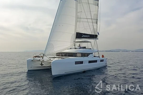 Lagoon 50 - Yacht Charter Sailica