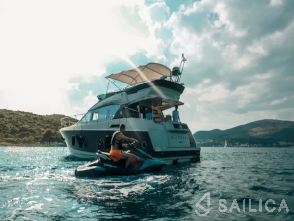 Monte Carlo 5 - Yacht Charter Sailica