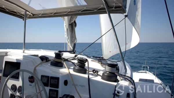 Lucia 40 - Yacht Charter Sailica
