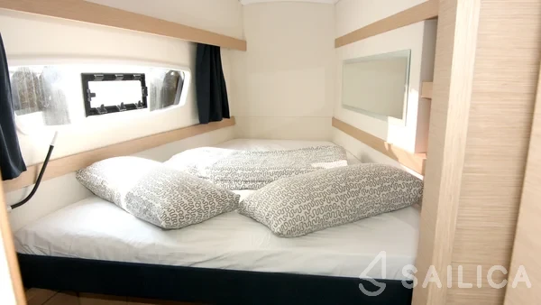 Lucia 40 - Yacht Charter Sailica