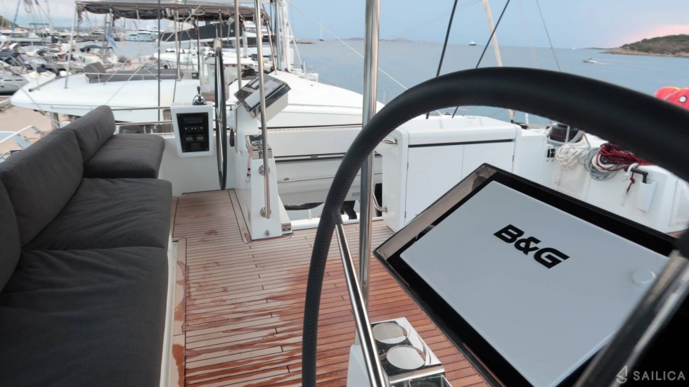 Lagoon 620 - Yacht Charter Sailica