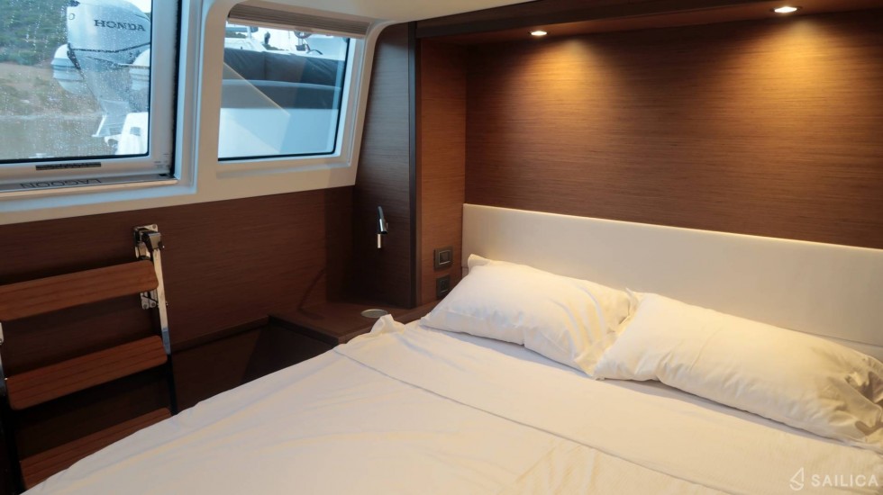 Lagoon 620 - Yacht Charter Sailica