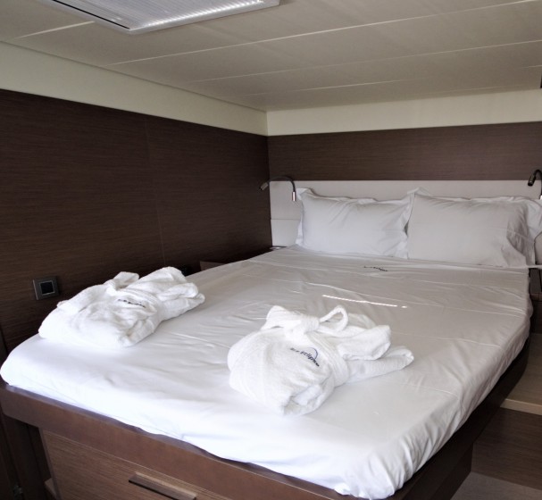 Lagoon 620 - Yacht Charter Sailica