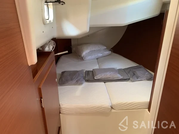 Hanse 458 - Yacht Charter Sailica