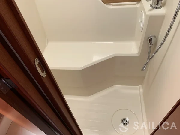 Hanse 458 - Yacht Charter Sailica