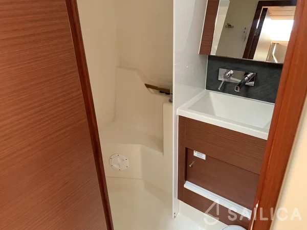 Hanse 458 - Yacht Charter Sailica