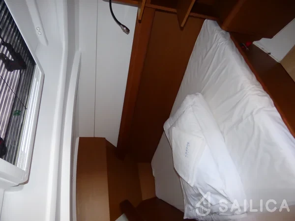 Sun Odyssey 389 - Yacht Charter Sailica
