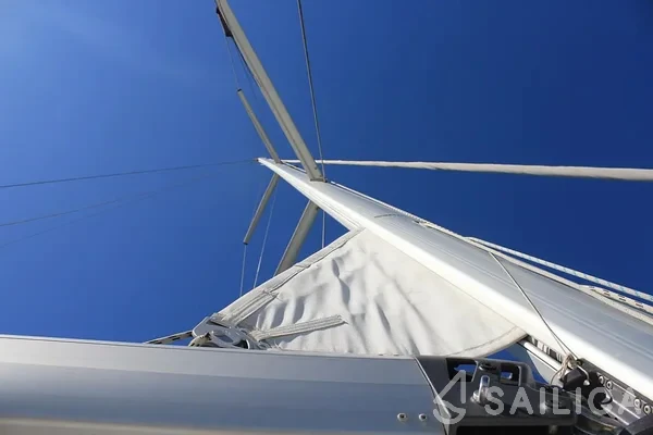 Bavaria C45 Style - Yacht Charter Sailica