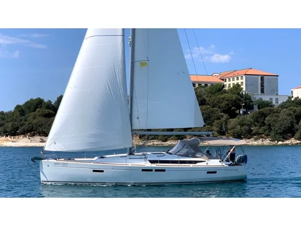 Sun Odyssey 479 - Yacht Charter Sailica