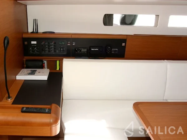 Sun Odyssey 479 - Yacht Charter Sailica