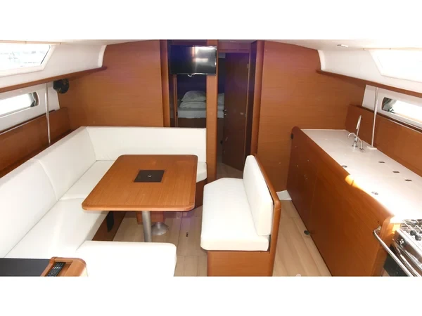 Sun Odyssey 479 - Yacht Charter Sailica