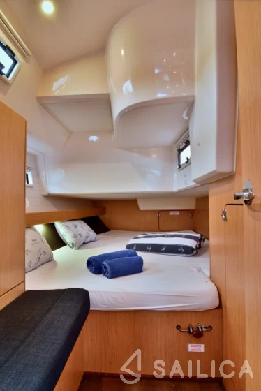 Bavaria 41 Cruiser - Yacht Charter Sailica