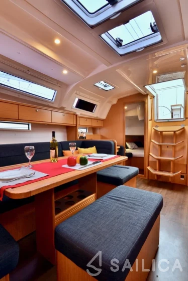 Bavaria 41 Cruiser - Yacht Charter Sailica