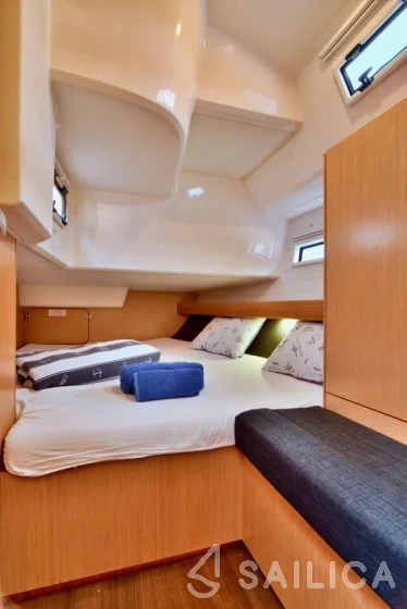 Bavaria 41 Cruiser - Yacht Charter Sailica