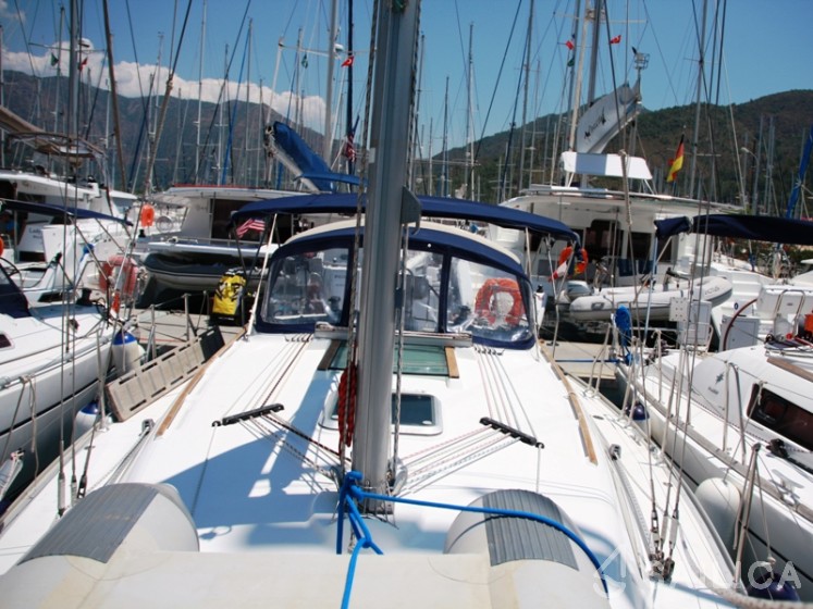 Sun Odyssey 37 - Yacht Charter Sailica