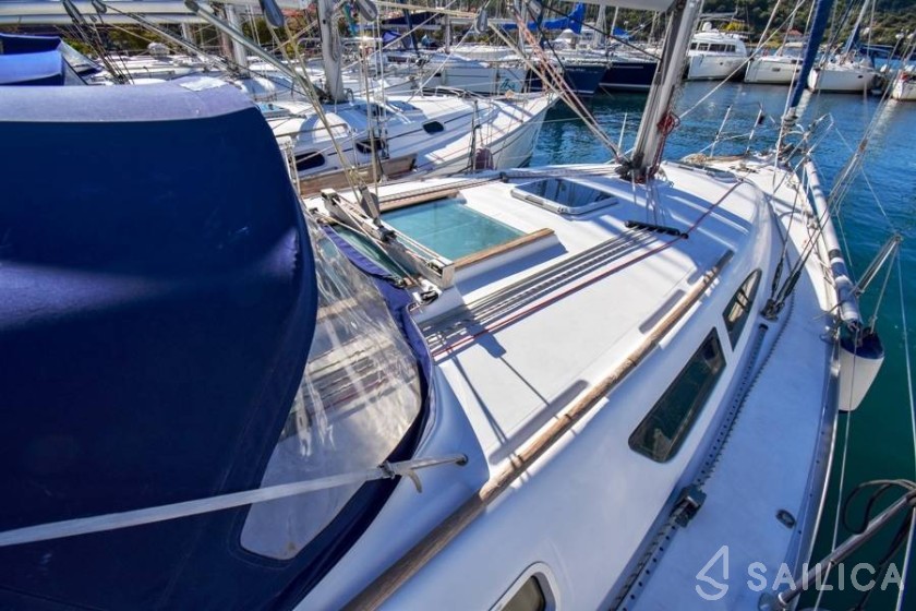 Sun Odyssey 37 - Yacht Charter Sailica