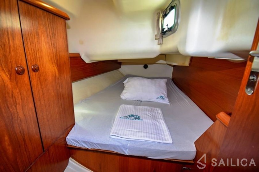 Sun Odyssey 37 - Yacht Charter Sailica
