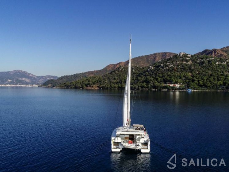 Lucia 40 - Yacht Charter Sailica
