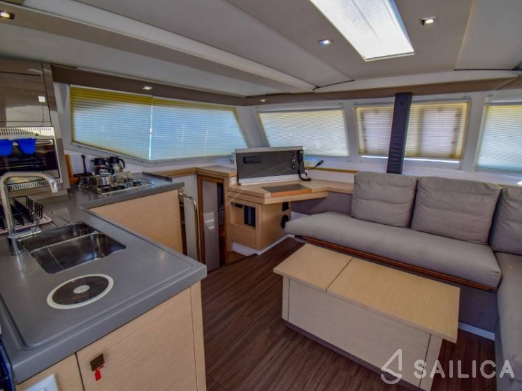 Lucia 40 - Yacht Charter Sailica