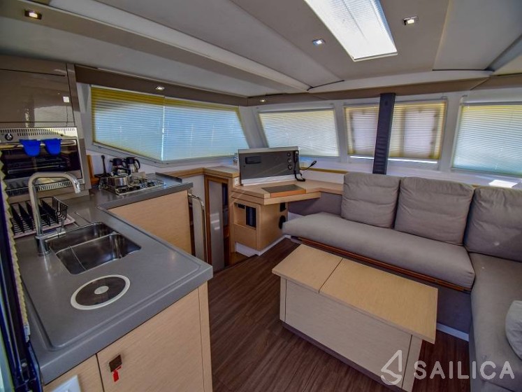 Lucia 40 - Yacht Charter Sailica