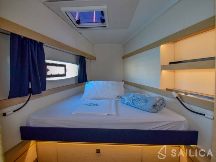 Lucia 40 - Yacht Charter Sailica