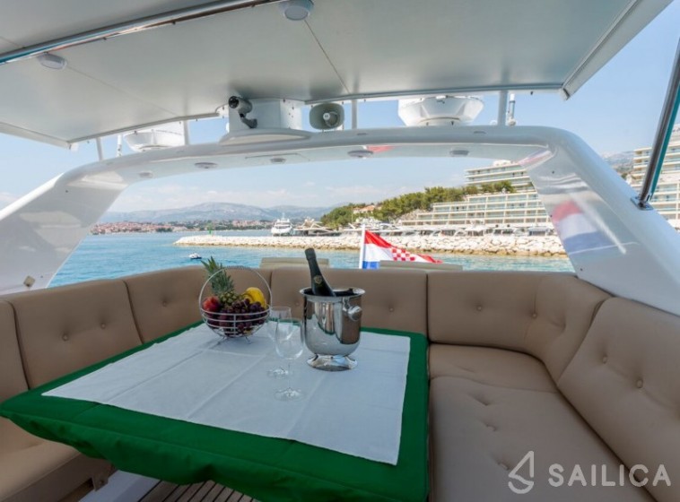 Moonen 65 - Yacht Charter Sailica