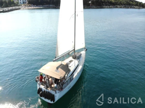 Sun Odyssey 419 - Yacht Charter Sailica