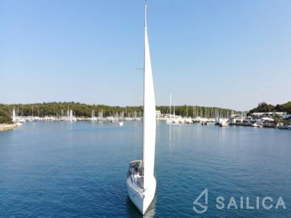 Sun Odyssey 419 - Yacht Charter Sailica