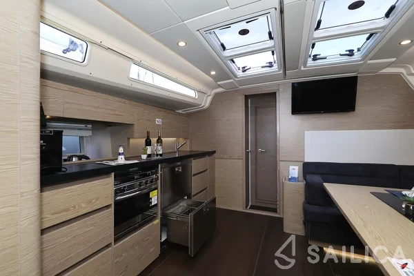 Hanse 508 - Yacht Charter Sailica