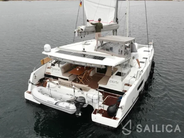 Lucia 40 - Yacht Charter Sailica