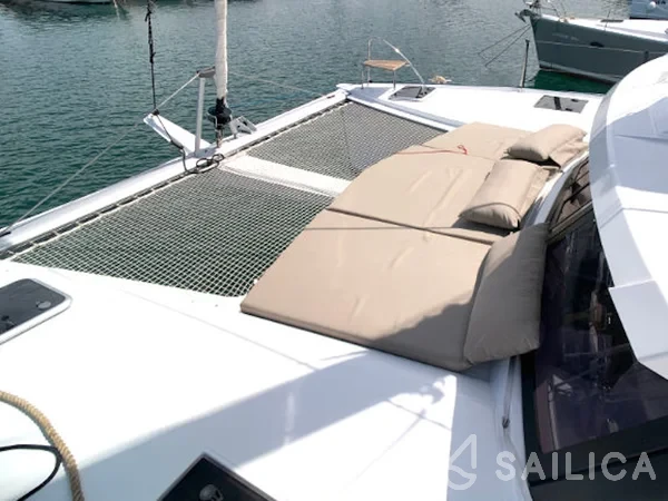 Lucia 40 - Yacht Charter Sailica