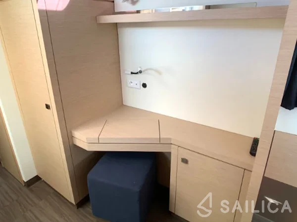 Lucia 40 - Yacht Charter Sailica