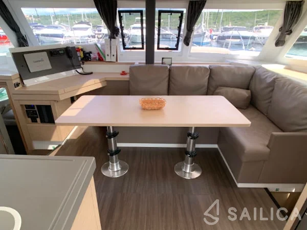 Lucia 40 - Yacht Charter Sailica