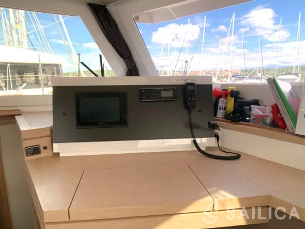 Lucia 40 - Yacht Charter Sailica