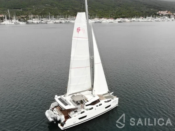 Lucia 40 - Yacht Charter Sailica