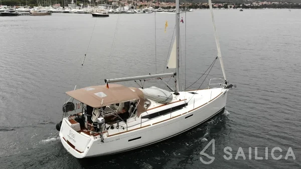 Sun Odyssey 389 - Yacht Charter Sailica