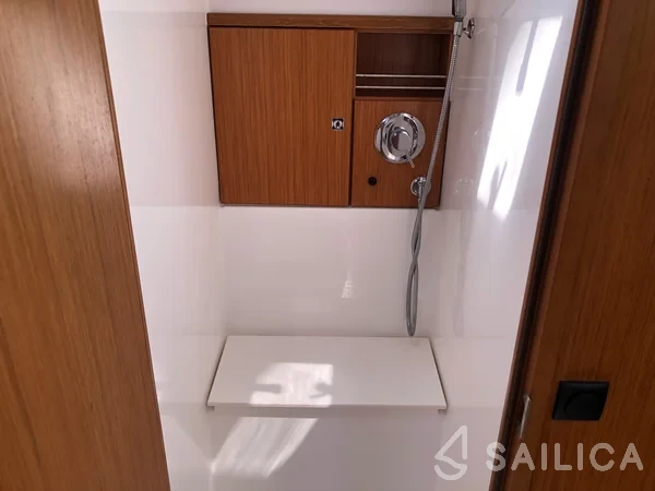 Bavaria 51 Cruiser - Yacht Charter Sailica