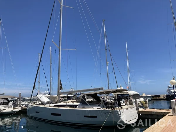 Dufour 56 Exclusive - Yacht Charter Sailica