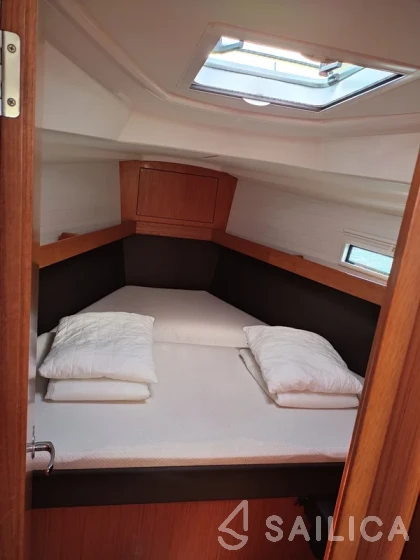 Bavaria 37 Cruiser - Yacht Charter Sailica