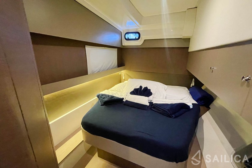 Bali Catspace - Yacht Charter Sailica