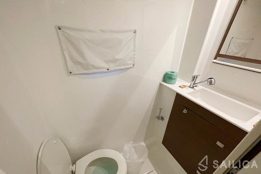 Bali Catspace - Yacht Charter Sailica