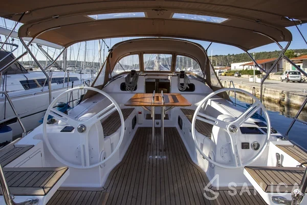 Elan 40 Impression - Yacht Charter Sailica