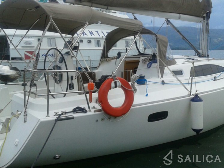 Wind 34 - Yacht Charter Sailica
