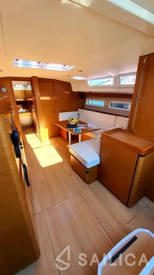Sun Odyssey 490 - Yacht Charter Sailica