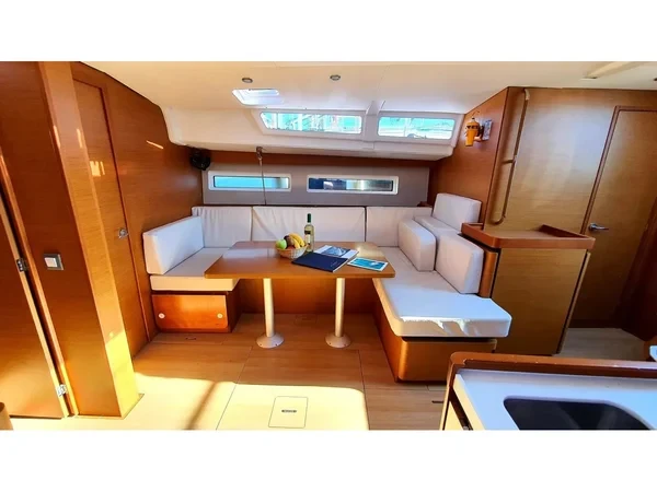 Sun Odyssey 490 - Yacht Charter Sailica
