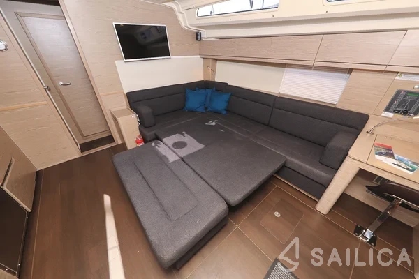 Hanse 508 - Yacht Charter Sailica