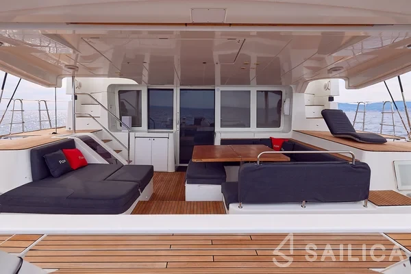 Lagoon 52 - Yacht Charter Sailica