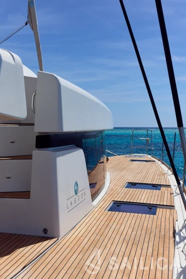 Lagoon 52 - Yacht Charter Sailica